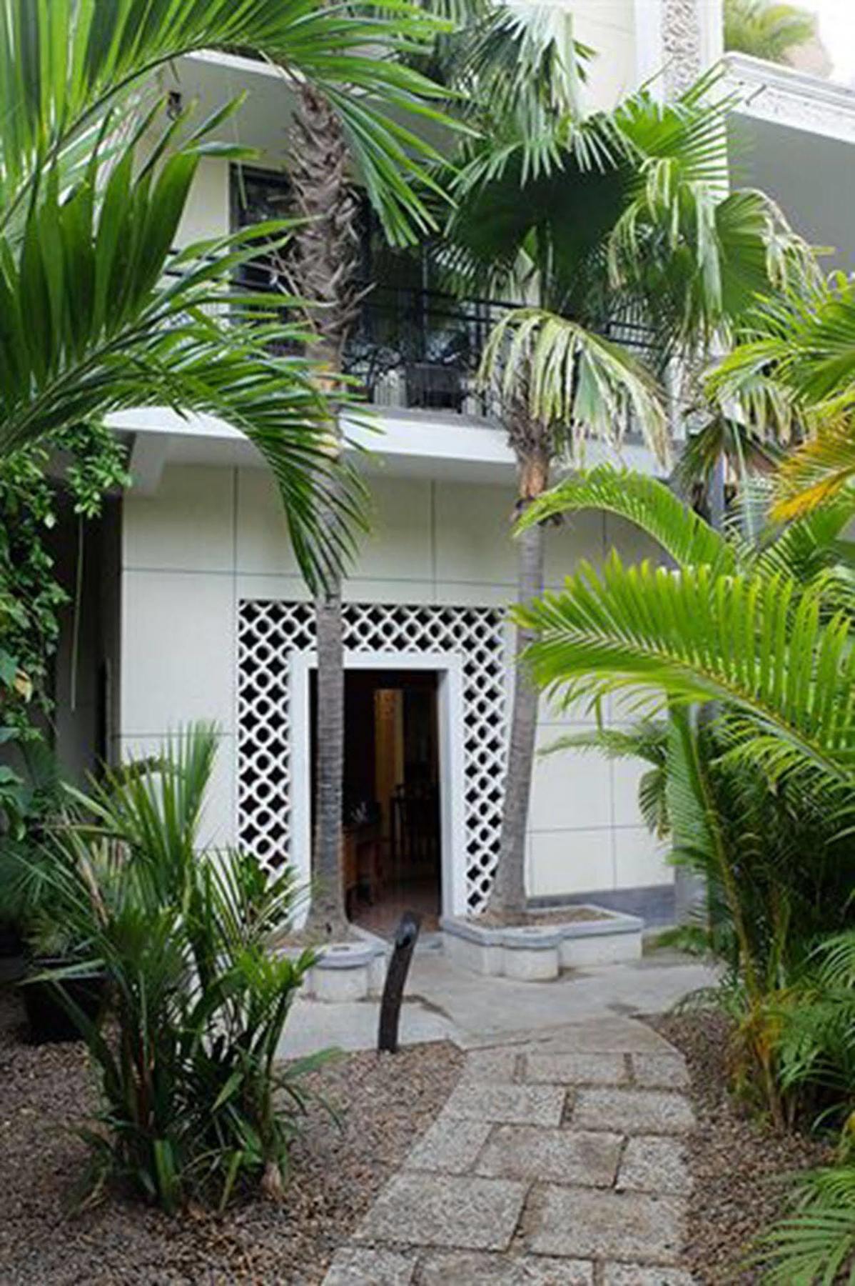 The Sangkum Hotel Пном Пен Екстериор снимка