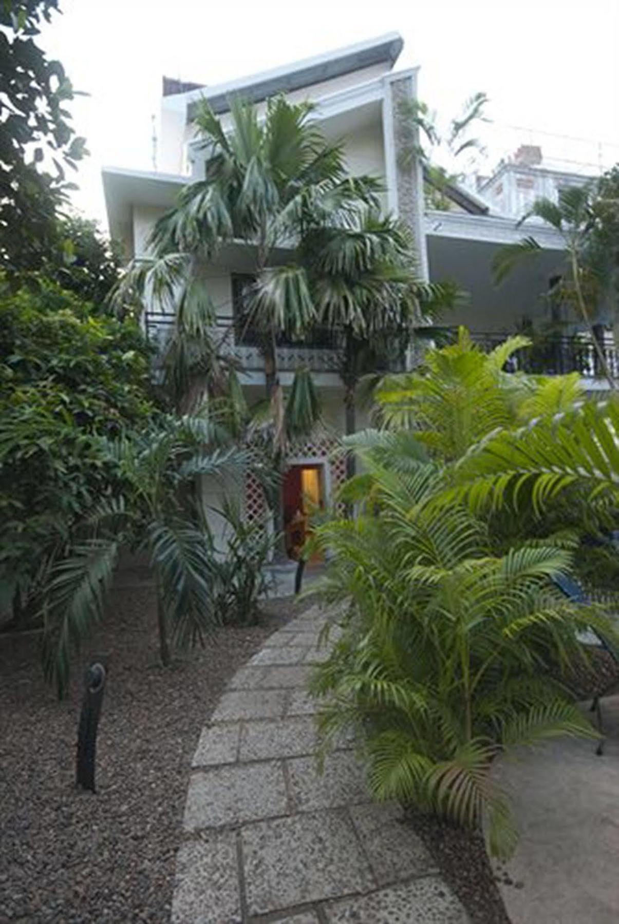 The Sangkum Hotel Пном Пен Екстериор снимка